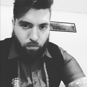 Meet your Posher, Aaron